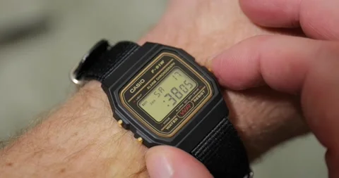 Adjusting watch back one hour, dst end Video stock 155651817