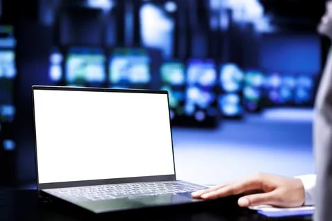 Admin inspecting server farm Foto stock
