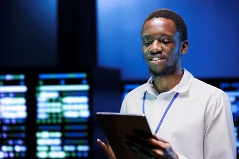 Admin reviews server energy consumption Foto stock