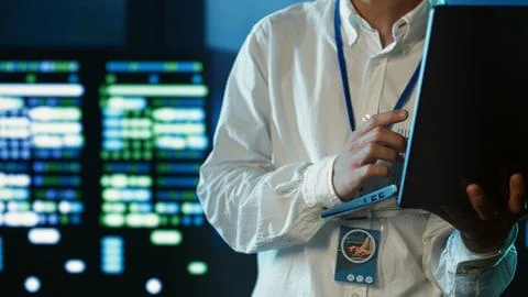 Admin strolling through data center Foto stock