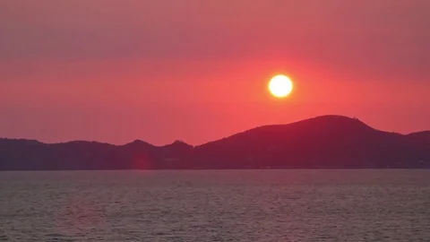 Adorable Sunset Time Lapse Over The Island in Pattaya, Thailand Stockbeeldmateriaal 71219905