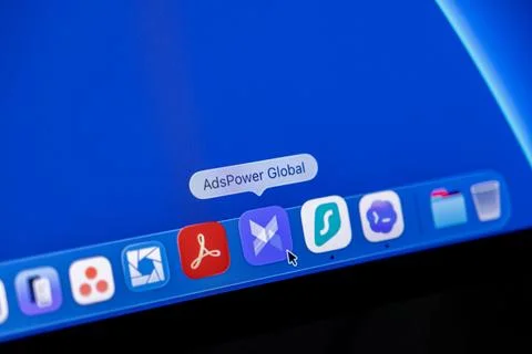 AdsPower Global icon highlighted on a computer taskbar for managing multiple 写真素材