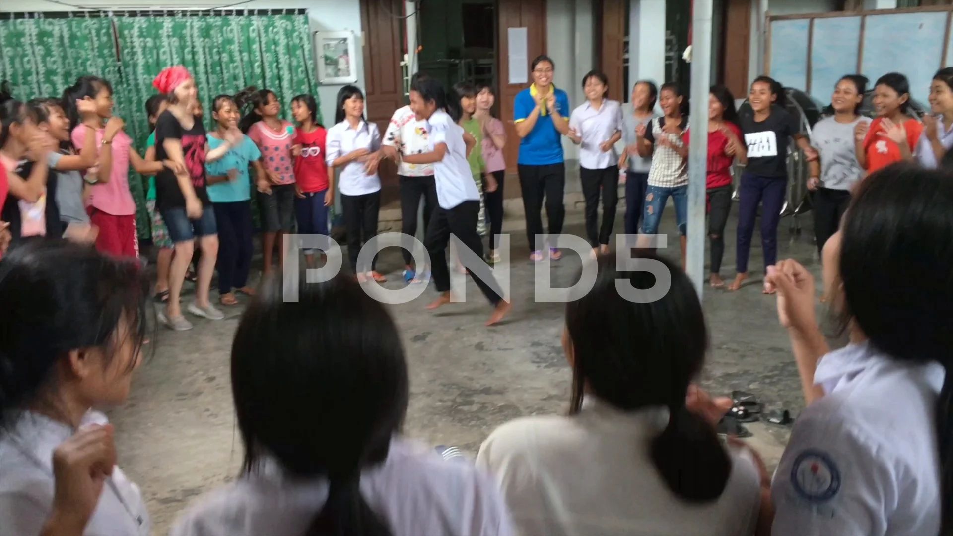 adults and children play freeze dance at, Stock Video