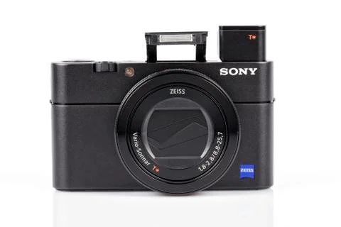 Advanced compact camera Sony DSC-RX100 M5 isolated on white Stock Photos