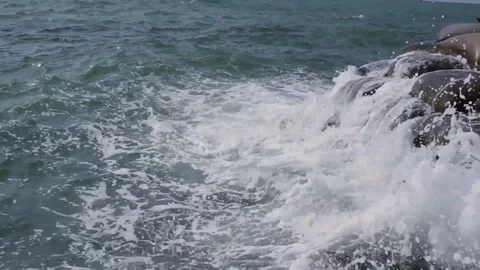 Advancing Ocean Waves Stockbeeldmateriaal 71220484