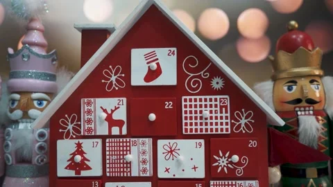 Advent Calendar Decorated and Nutcracker Soldier Toys Vídeos de archivo 260722692