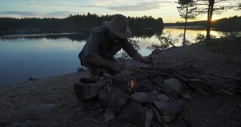 Adventurer campfire01 Stock Footage 172546052