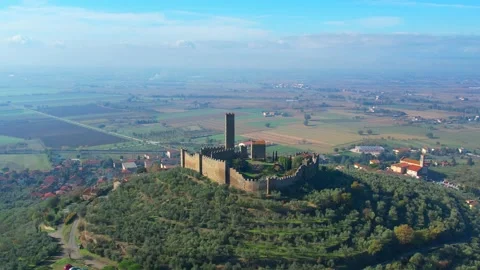 Aeial mist view Castle of Montecchio Vesponi Italy-Tuscany-Arezzo-C.Fiorentino 스톡 동영상 165569469