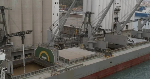Aeial view. Loading of grain on a ship. Port. Cargo ship. 스톡 동영상 119805290