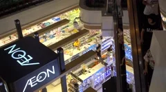 a huge shopping mall in tianhe guangzhou, Stock Video