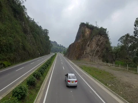 Aereo silver car highway 스톡 동영상 75167982