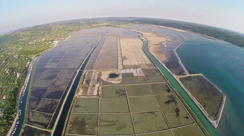 Aerial 360 degree panoramic view of soline, place of sea salt extraction. 動画素材 40912548