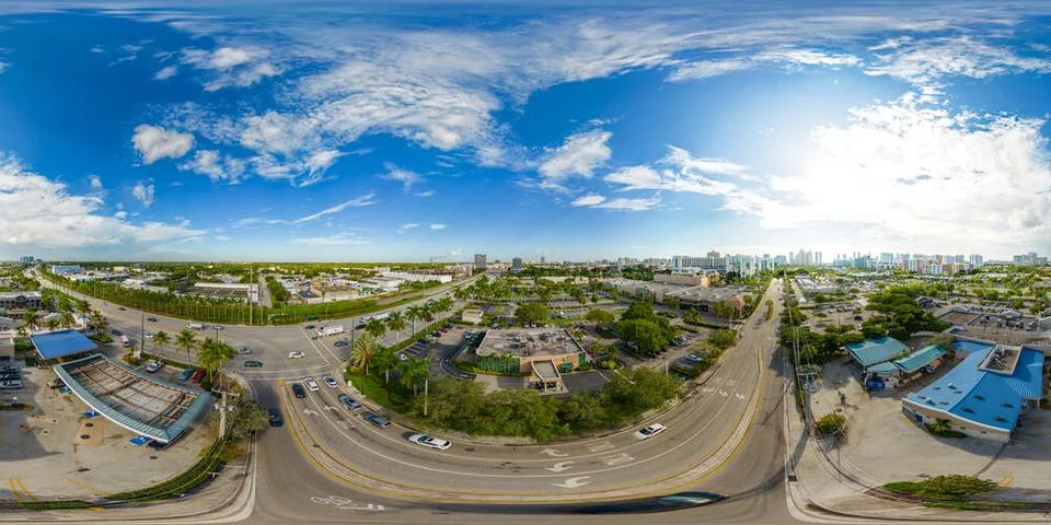 Aerial 360 equirectangular spherical vr photo Hand and automatic Aventura,... Foto stock