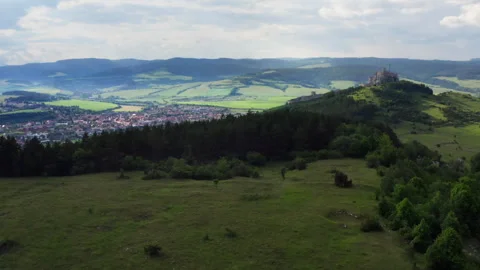 Aerial 4K Drone View of Spiš Castle UNESCO Site and High Tatras Mountains Video stock 336222450