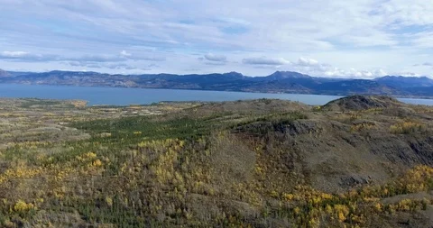 Aerial 4k - Side tracking shot of Lake Lagerge in the Fall Season Stock Footage 95122633