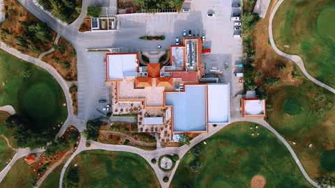 Aerial 4k view of Golf Course in summer sunny day Vídeos de archivo 172435912