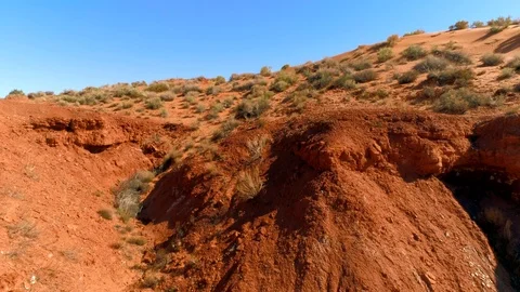 Aerial 4K view of the high sharp peaks of the Monument Valley. 스톡 동영상 113650575