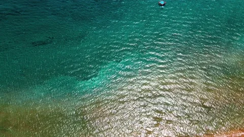 Aerial 4k view of Long Beach in Famagusta, North Cyprus Vídeos de archivo 172415463