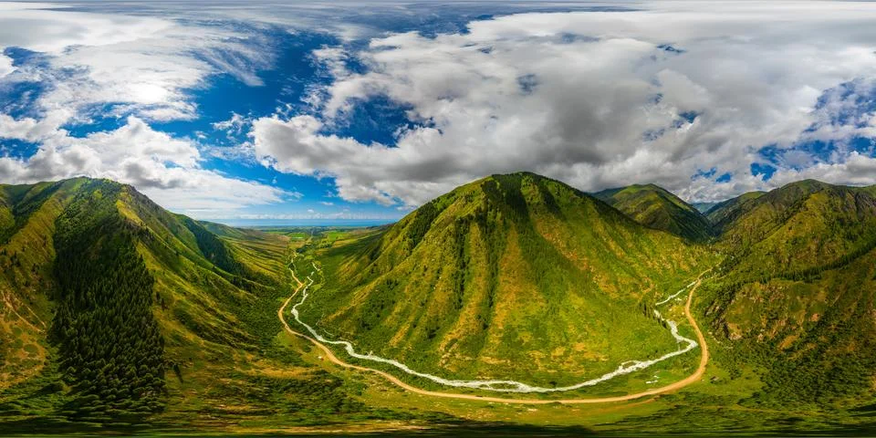 Aerial 60 panorama in equirectangular projection of Majestic mountains and Fotos de archivo