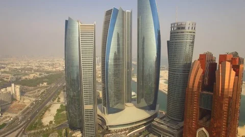 Aerial. Abu Dhabi сityscape. Modern skyscrapers. 4K Vidéo 80205389