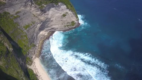 Aerial bay view - ocean waves and rock Stock-Footage 109537992