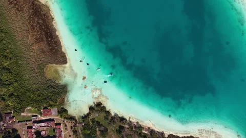 Aerial of beach with boats Stock-Footage 342605731