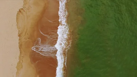 Aerial beach waves view 4K Vídeos de archivo 117264002
