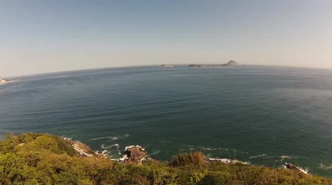 Aerial of beautiful sea in Arpoador 库存影片 62923283