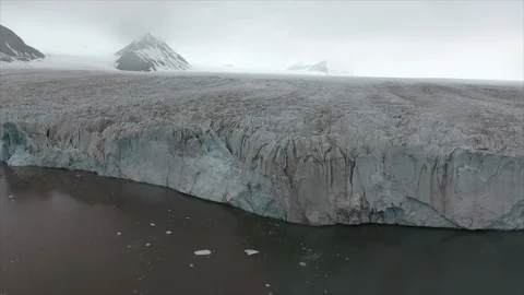 Aerial BoreBreen Glacier Arctic 動画素材 98992764