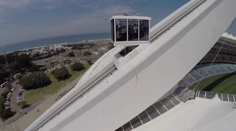 Aerial of cable car close up at Moses Mabhida Stadium Vidéo 59894318