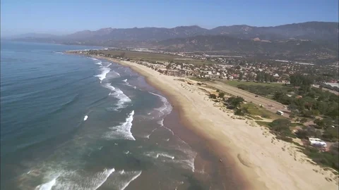 Aerial of Carpinteria beach 库存影片 71635950