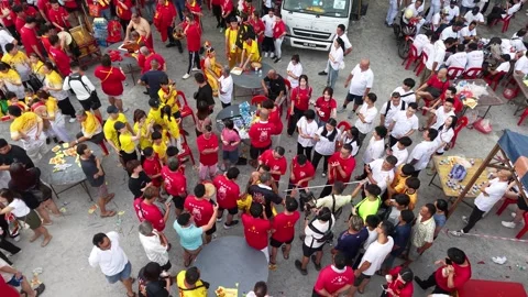 Aerial Chinese Deity Procession Gathering at Bukit Bakri Vidéo 345437131
