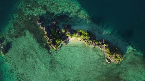 Aerial Cinematic Flight Over Remote Uninhabited Island Raja Ampat 動画素材 337797571