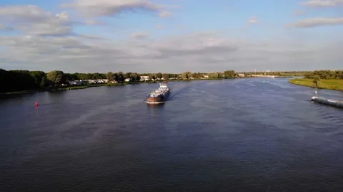 Aerial Circle Dolly Around Forward Bow Of Eiltank 232 Along Oude Maas Vídeos de archivo 202292805