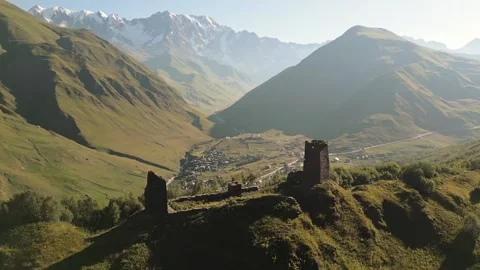 Aerial circular panoramic view Georgia Queen Tamar fortress medieval castle.. Stock-Footage 333411935