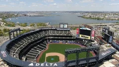 dog at citi field NY mets baseball stad, Stock Video