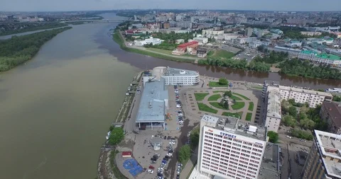 Aerial city hotel complex on river bank by dwelling district Stock-Footage 101462505