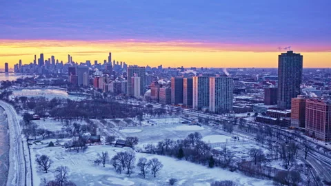 Aerial cityscape glide featuring skyline and Lake Michigan horizon Stock Footage 331052996