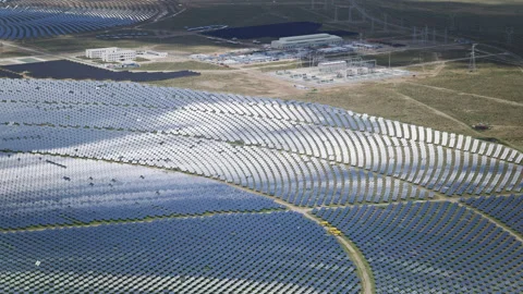 Aerial Close-Up of Heliostats Array in Talatan Tower Solar Thermal Power Plant Stock-Footage 342017778