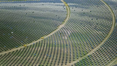 Aerial Close-Up of Heliostats Array in Talatan Tower Solar Thermal Power Plant Видео 342018505