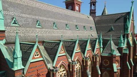 Aerial Close-Up Orbiting Rooftop Architecture of Oscar Fredriks Kyrka Gothenburg Vídeo Stock 332597604