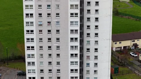 Aerial close view of tower block of apartments in Middlesbrough with surrou.. Stock Footage 337137395
