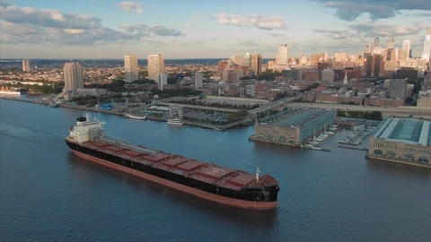Aerial: Container Ship on the Delaware River. Philadelphia, Pennsylvania, USA Video stock 122659016