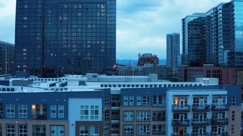 Aerial of Denver in dawn 스톡 동영상 127555167