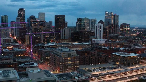Aerial of Denver in dawn Vídeos de archivo 127555328