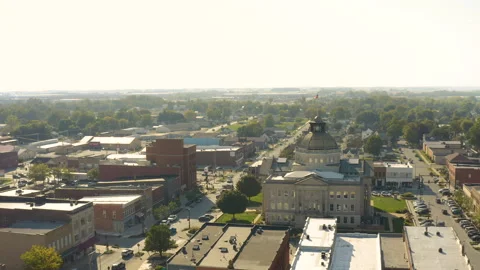 Aerial dolly backwards of courthouse Stock Footage 214035699