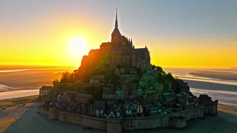 Aerial dramatic sunset over iconic French castle in Europe. Stock Footage 271629995