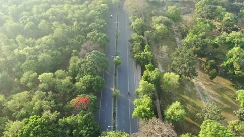 Aerial Drone clip of Empty Roads Of Delhi India amid Coronavirus Lockdown 2020 s Stockbeeldmateriaal 134781680
