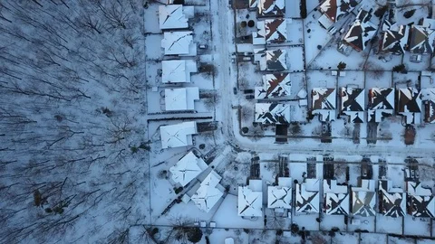 Aerial drone flight low over a suburban community on a bright day in winter. Stock-Footage 102203959