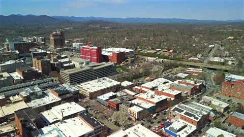 Aerial Drone Flight Over Downtown Asheville Buildings And Parking Structures Vídeos de archivo 341975239